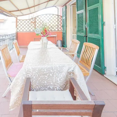 Casa La Pergola דירה *