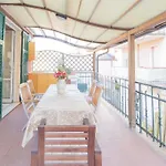 Апартаменты Casa La Pergola Сестри-Леванте