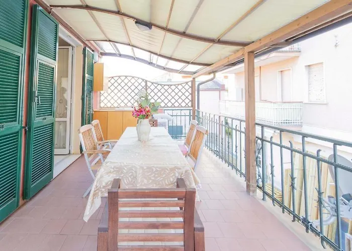 公寓 Casa La Pergola 东塞斯特里